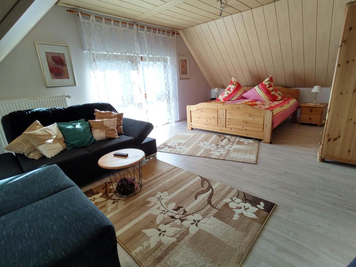 Die Ferienwohnung Lindenhof Zell an der Mosel Eksteriør bilde