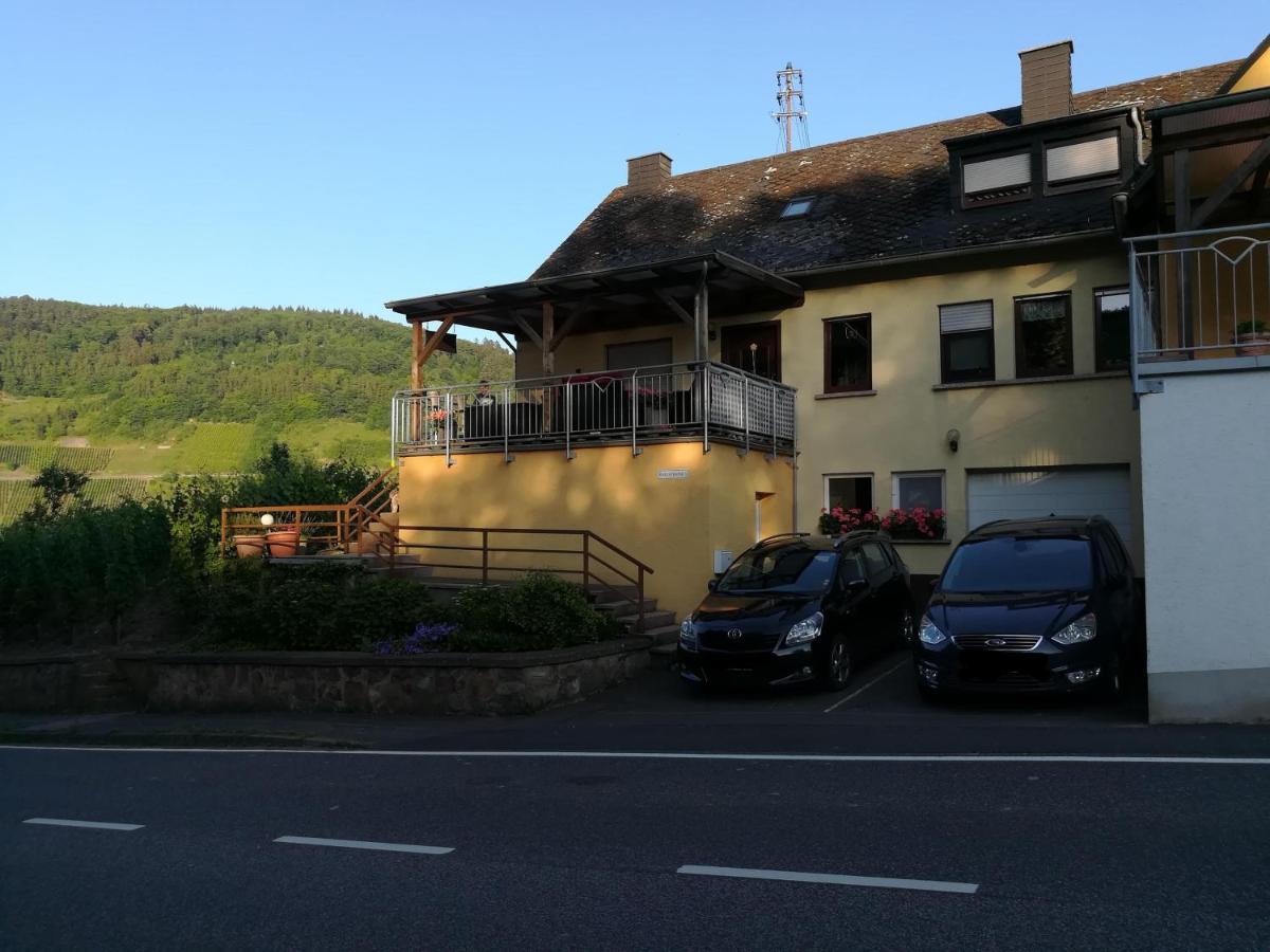 Die Ferienwohnung Lindenhof Zell an der Mosel Eksteriør bilde